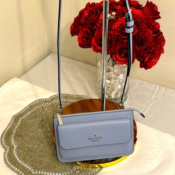 kate spade Handbags - Kate spade Pours NWT